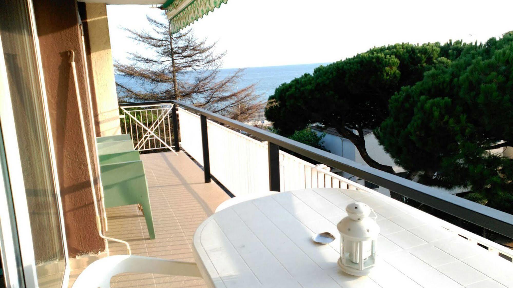 Apartment Llavaneres I Сан-Андрес-де-Льеванерас Экстерьер фото